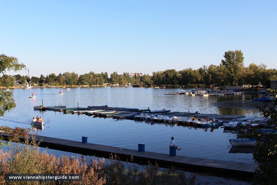 Alte Donau, Wien, Bootsverleihung / Vienna, boat rentals