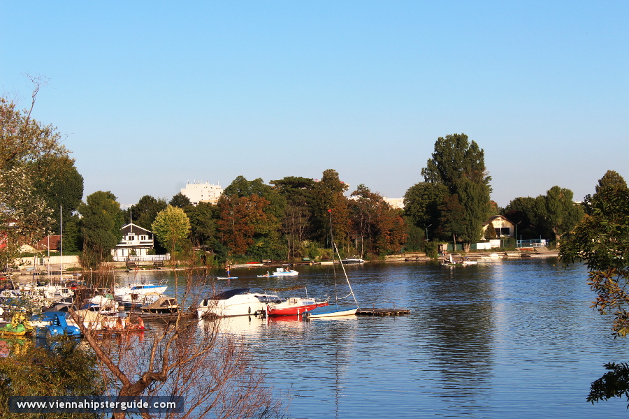 Alte Donau, Wien, Bootsverleihung / Vienna, boat rentals